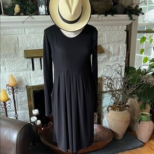 Zenana Outfitters Classic Black Long Sleeve Dress